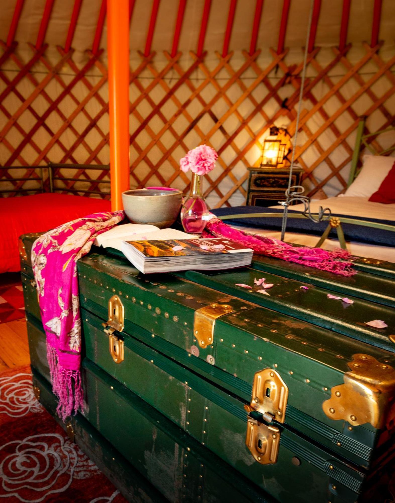 Luxury tent Yurte In Langa *