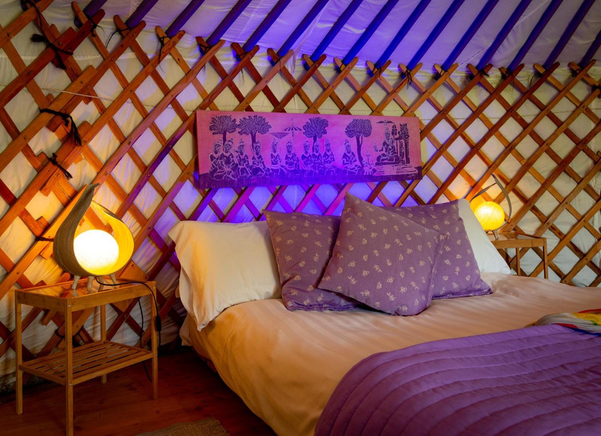 Luxury tent Yurte In Langa *
